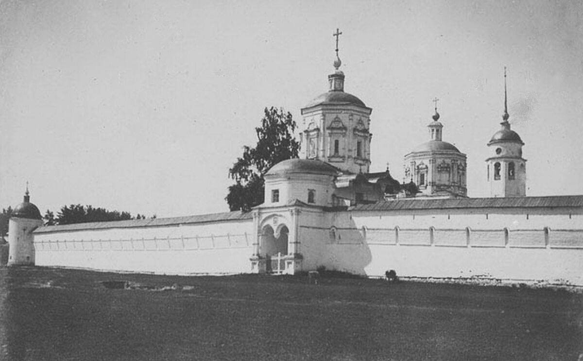Рождество-Богородицкий монастырь, Солотча (Рязань, город, Рязанская область). архивная фотография, Фотография с видом Солотчинского Рождество-Богородичного монастыря, датированная 1912-1917 гг.