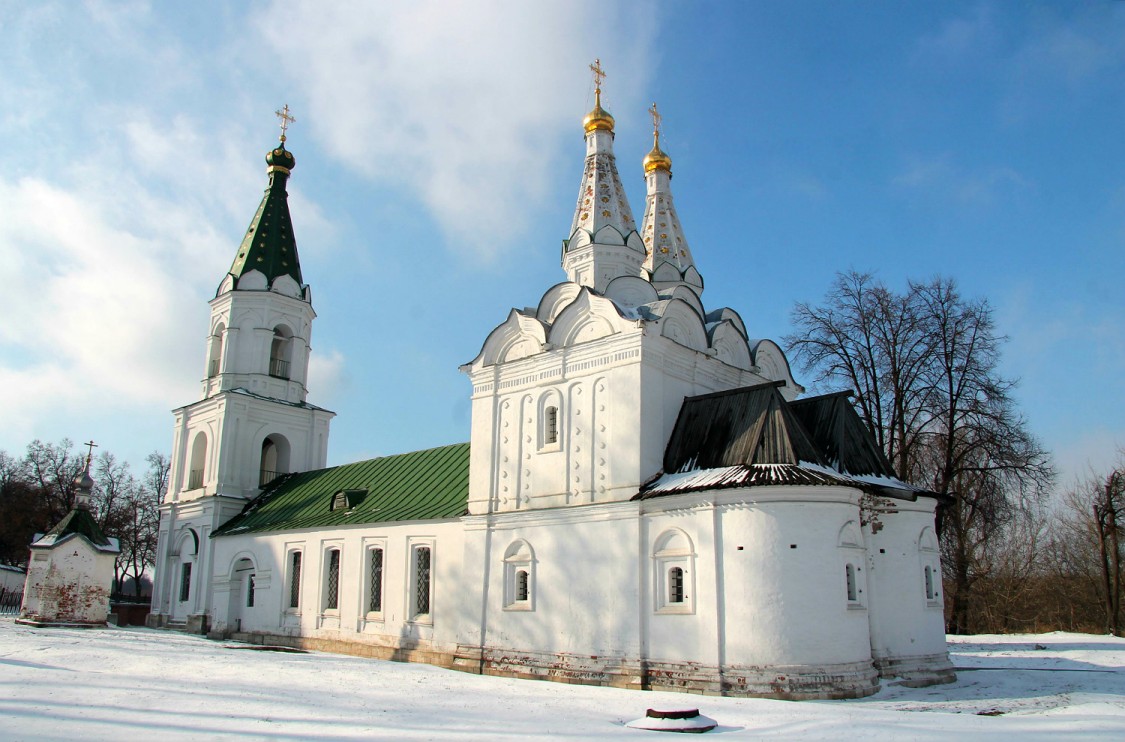 Рязань. Церковь Сошествия Святого Духа. фасады