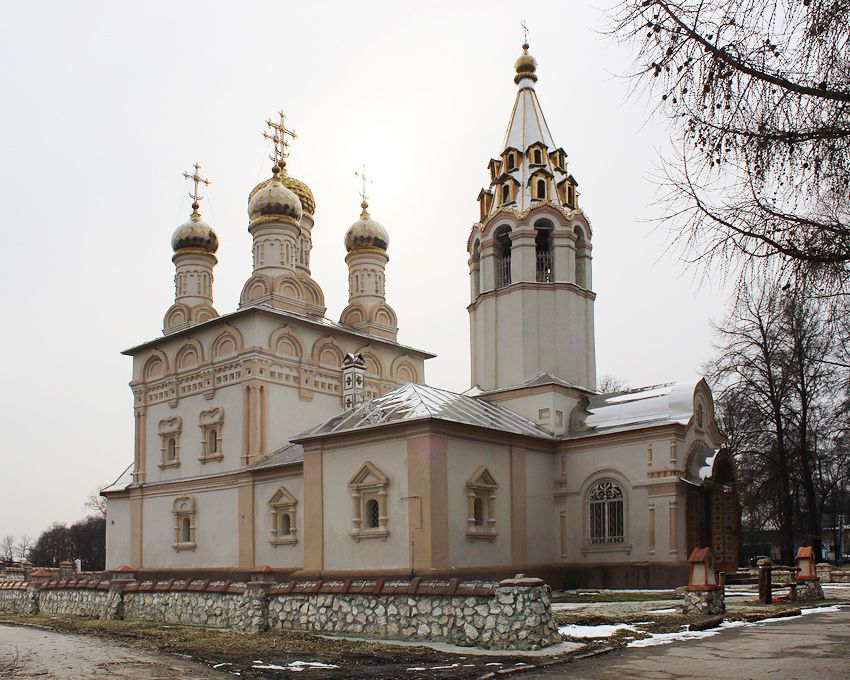 Рязань. Церковь Спаса Преображения на Яру. общий вид в ландшафте