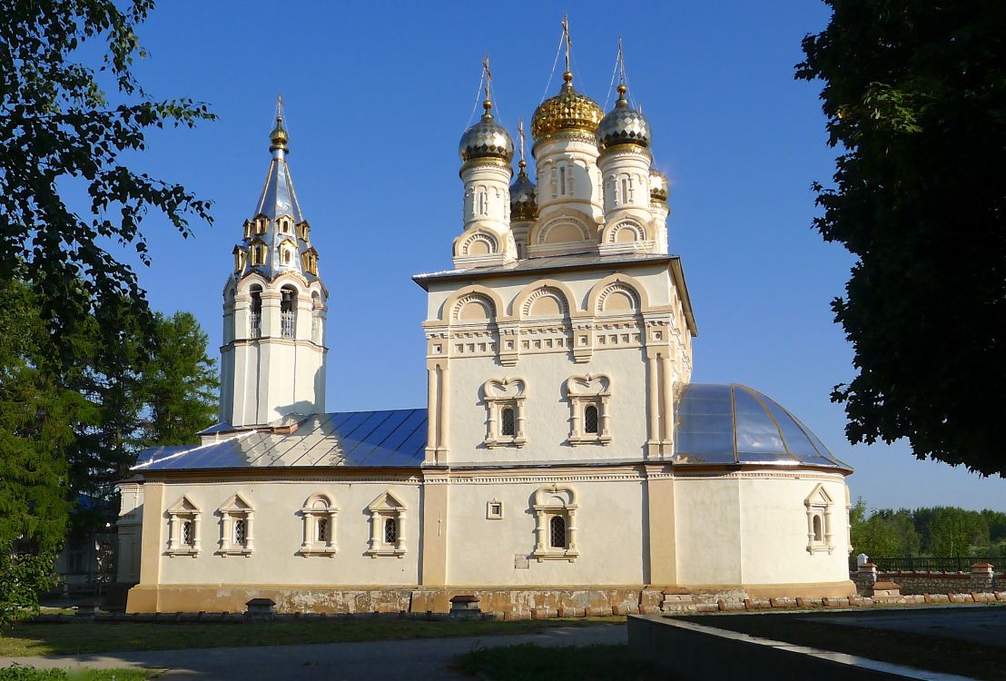 Рязань. Церковь Спаса Преображения на Яру. фасады