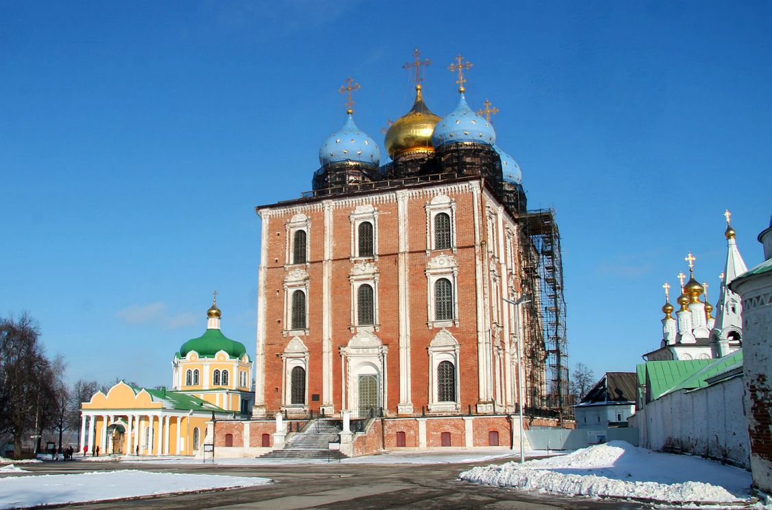 Рязань. Кафедральный собор Успения Пресвятой Богородицы. фасады