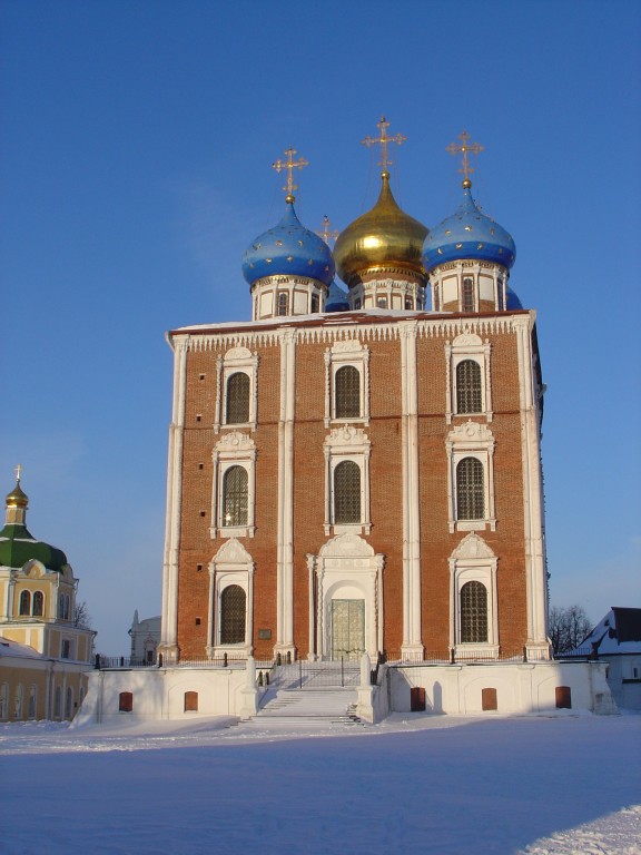 Рязань. Кафедральный собор Успения Пресвятой Богородицы. фасады