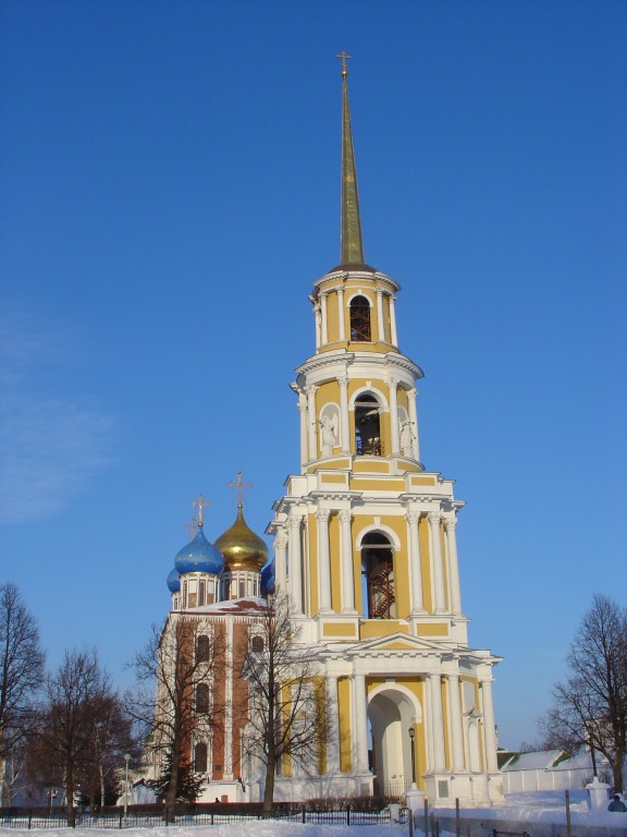 Рязань. Кафедральный собор Успения Пресвятой Богородицы. фасады