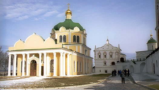 Рязань. Кафедральный собор Рождества Христова. общий вид в ландшафте, Вид с запада. Справа 