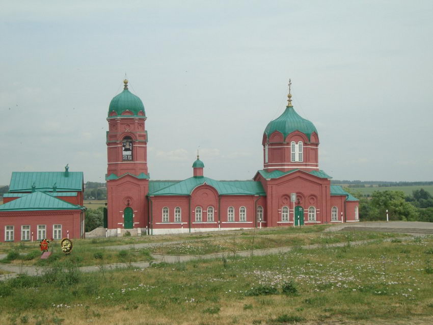 Монастырщино. Церковь Рождества Пресвятой Богородицы. фасады