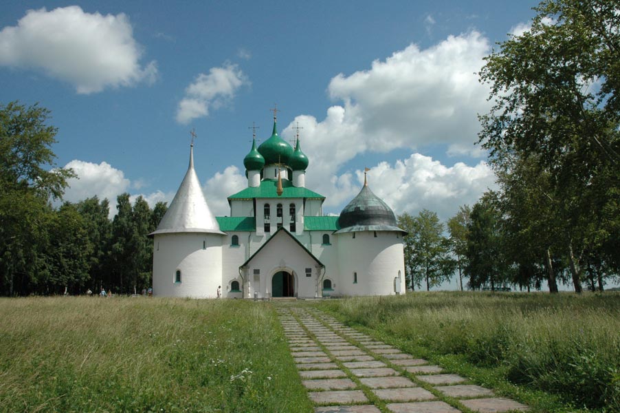 Ивановка. Церковь Сергия Радонежского на Куликовом поле. фасады