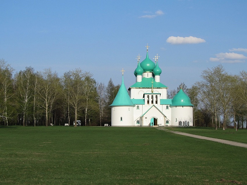 Ивановка. Церковь Сергия Радонежского на Куликовом поле. общий вид в ландшафте, вид с северо-запада