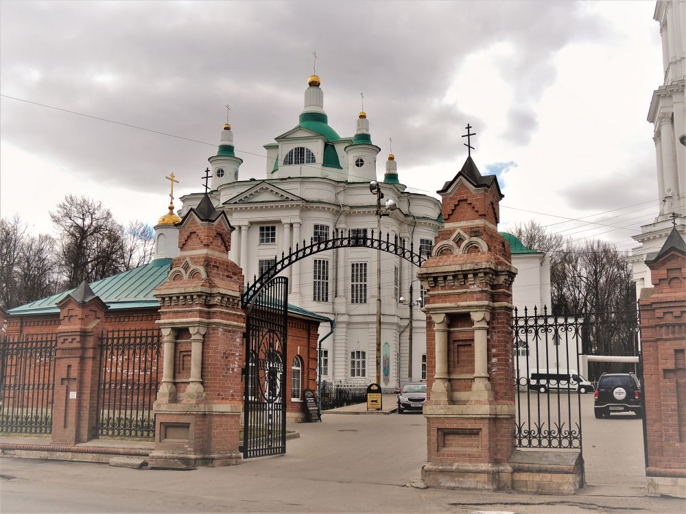 Тула. Кафедральный собор Всех Святых. фасады, Ворота Всехсвятского собора