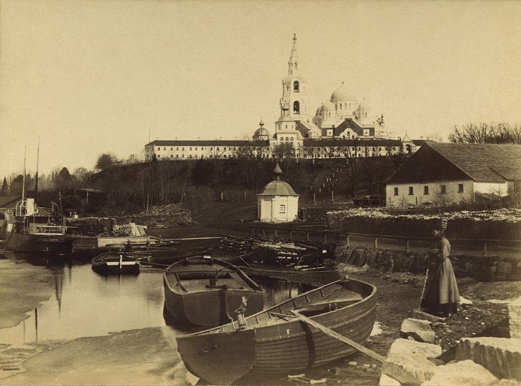 Валаамские острова. Спасо-Преображенский Валаамский монастырь. архивная фотография, Фотография Спасо-Преображенского монастыря в 1890-е годы.