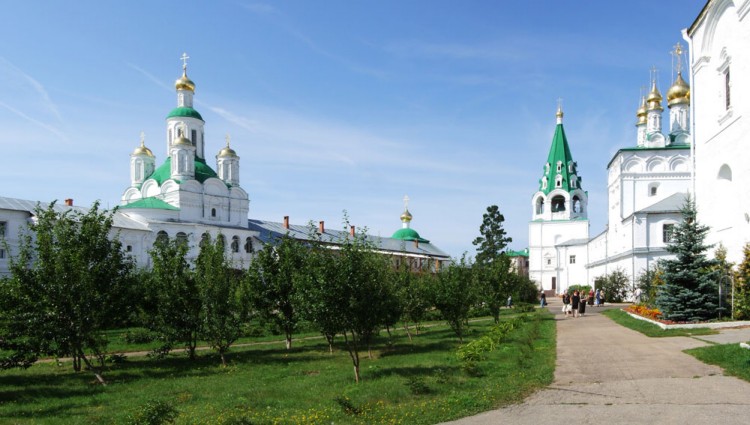 Троицкий Макариев Желтоводский монастырь, Макарьево (Лысковский район, Нижегородская область). фасады