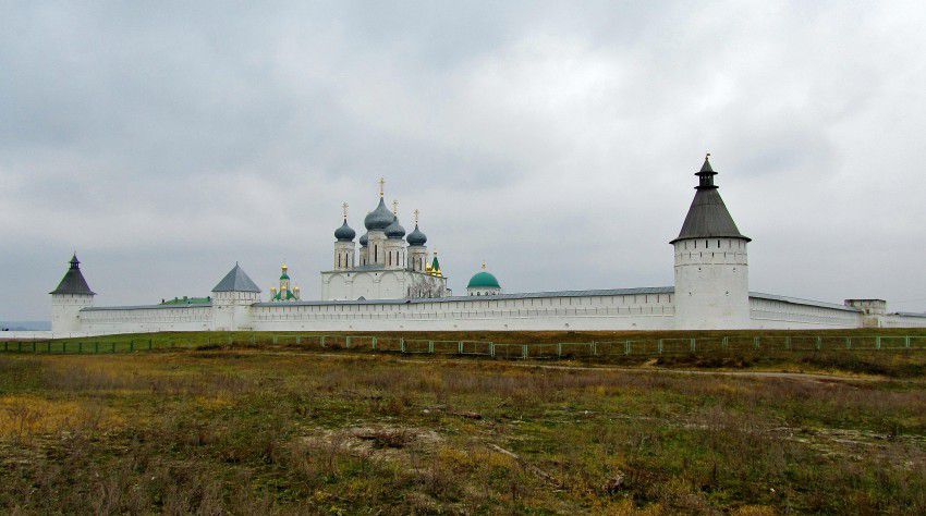 Макарьево. Троицкий Макариев Желтоводский монастырь. общий вид в ландшафте, вид на монастырь с востока