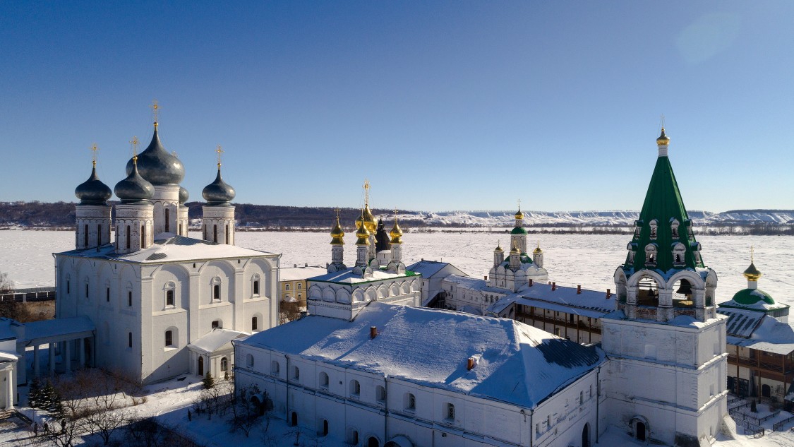 Троицкий Макариев Желтоводский монастырь, Макарьево (Лысковский район, Нижегородская область). фасады