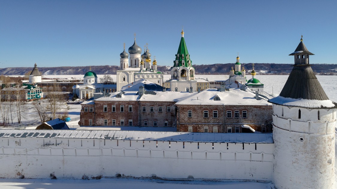 Троицкий Макариев Желтоводский монастырь, Макарьево (Лысковский район, Нижегородская область). фасады