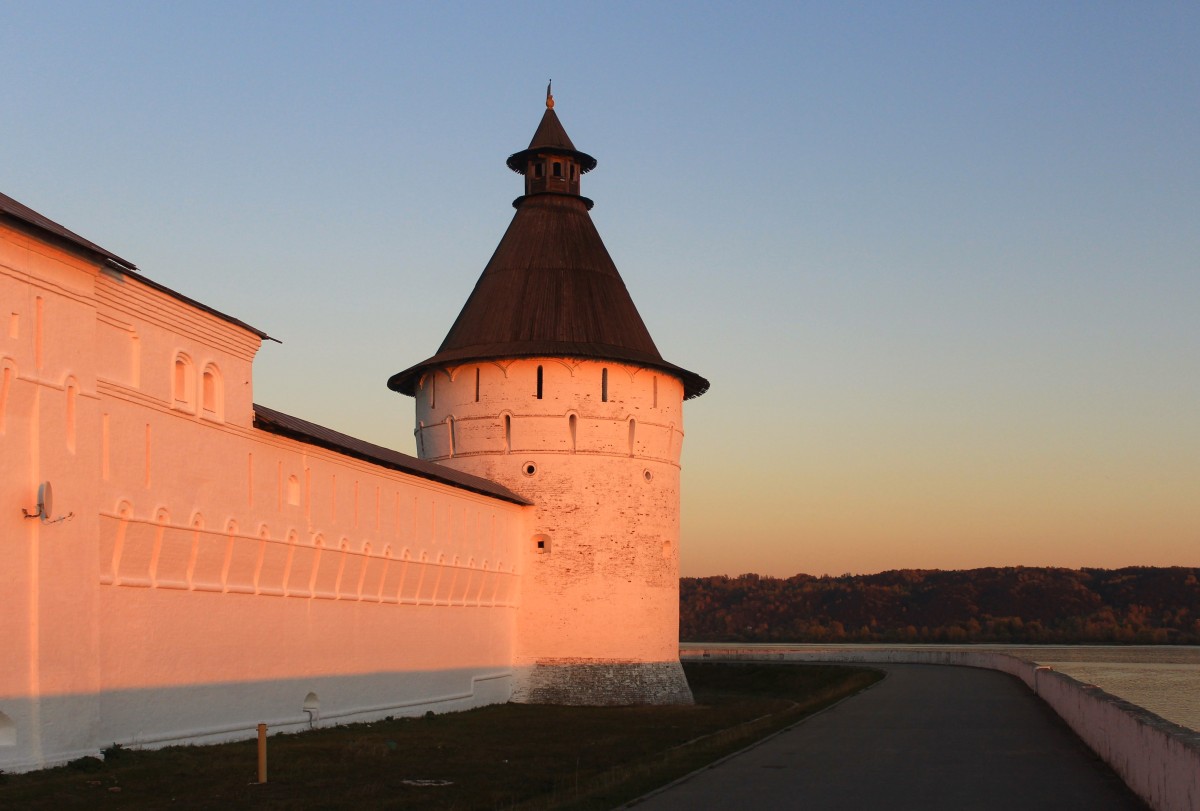 Троицкий Макариев Желтоводский монастырь, Макарьево (Лысковский район, Нижегородская область). дополнительная информация, Юго-восточная башня