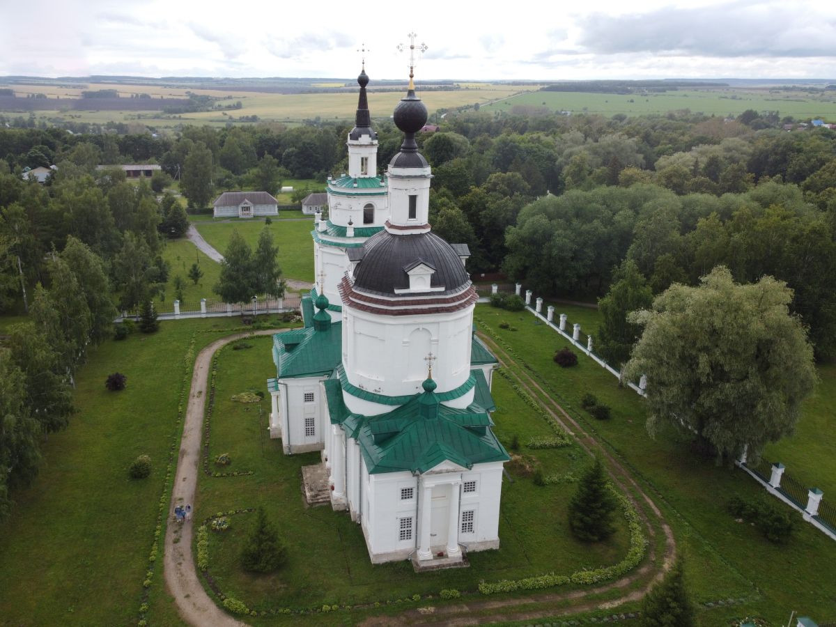 Церковь Успения Пресвятой Богородицы, Большое Болдино (Большеболдинский район, Нижегородская область). фасады