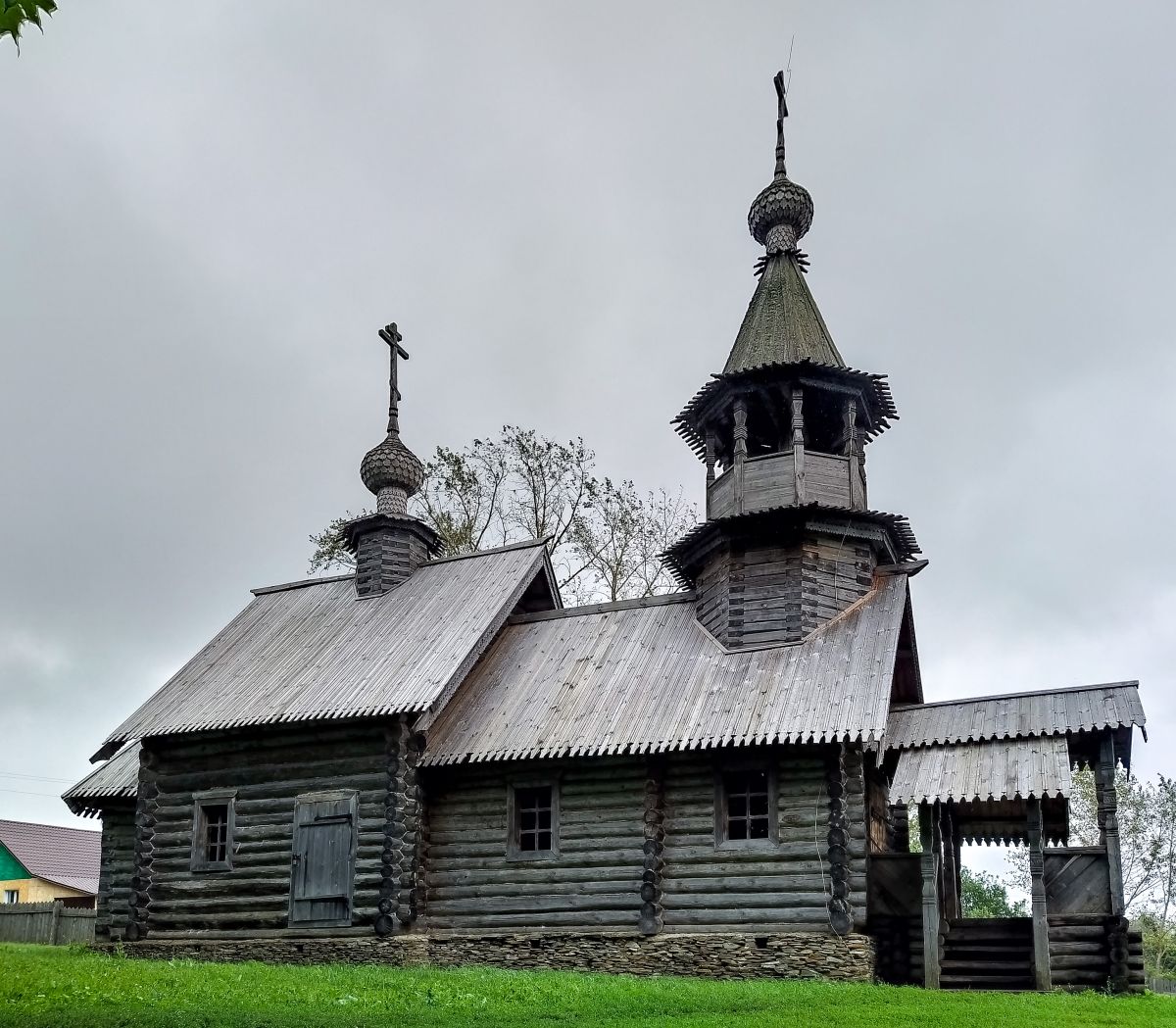 Большое Болдино. Часовня Михаила Архангела. фасады