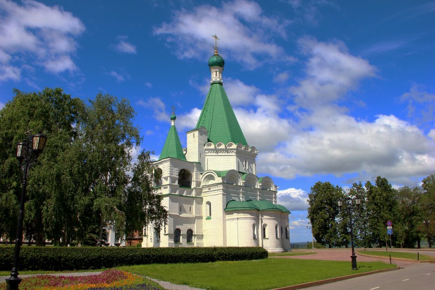 Нижегородский район. Кремль. Собор Михаила Архангела. общий вид в ландшафте