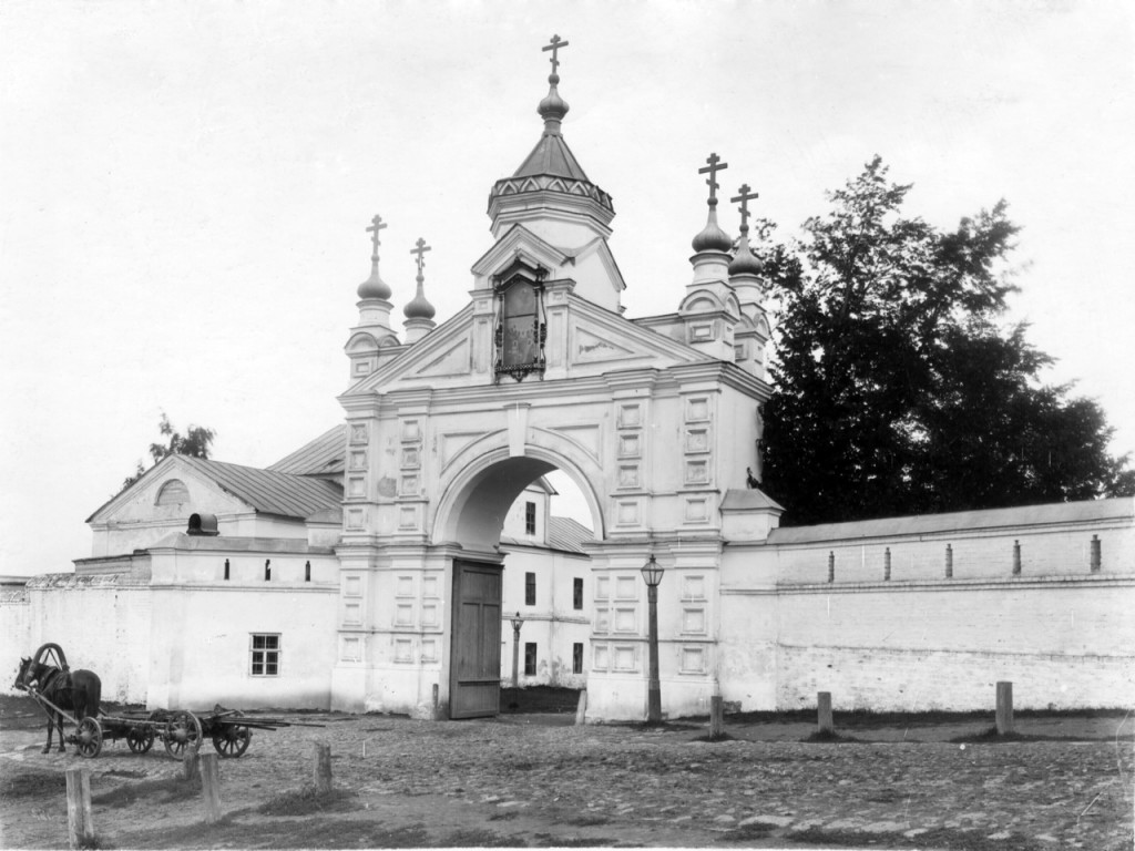 Нижегородский район. Печёрский Вознесенский монастырь. архивная фотография, Святые врата. Фотография начала 1900-х годов, источник - страница http://humus.livejournal.com/3168460