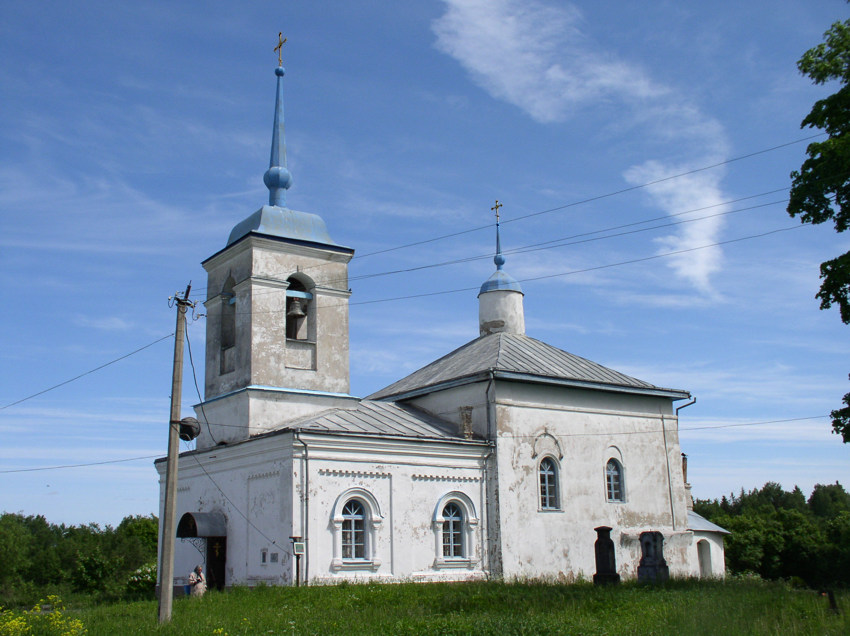 Сижно. Церковь Михаила Архангела. фасады