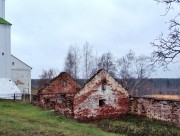 Успенская Флорищева мужская пустынь, руинированная неопознанная постройка у западной монастырской стены, к северу от колокольни<br>, Фролищи, Володарский район, Нижегородская область