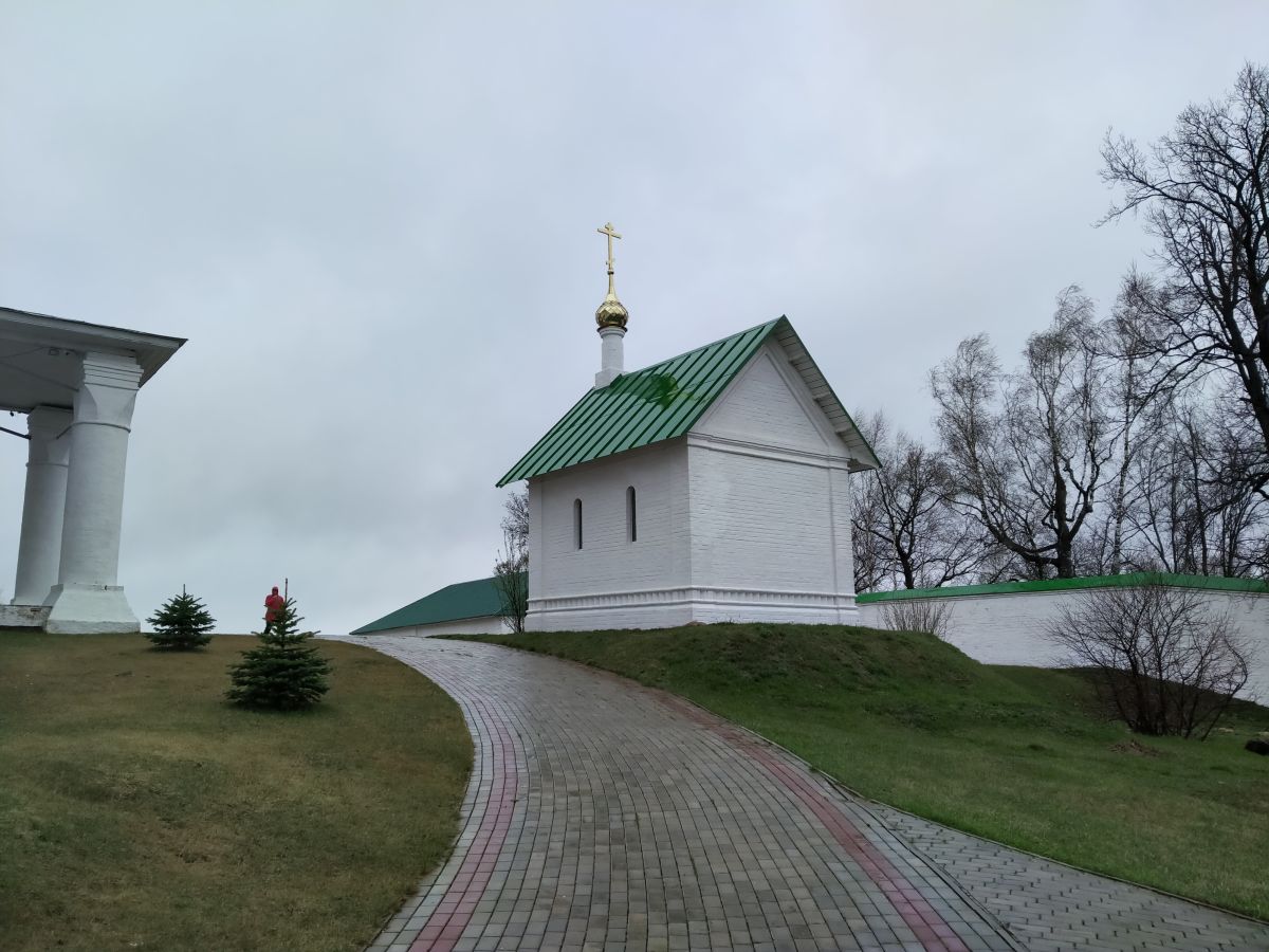 Успенская Флорищева мужская пустынь, Фролищи (Володарский район, Нижегородская область). архитектурные детали