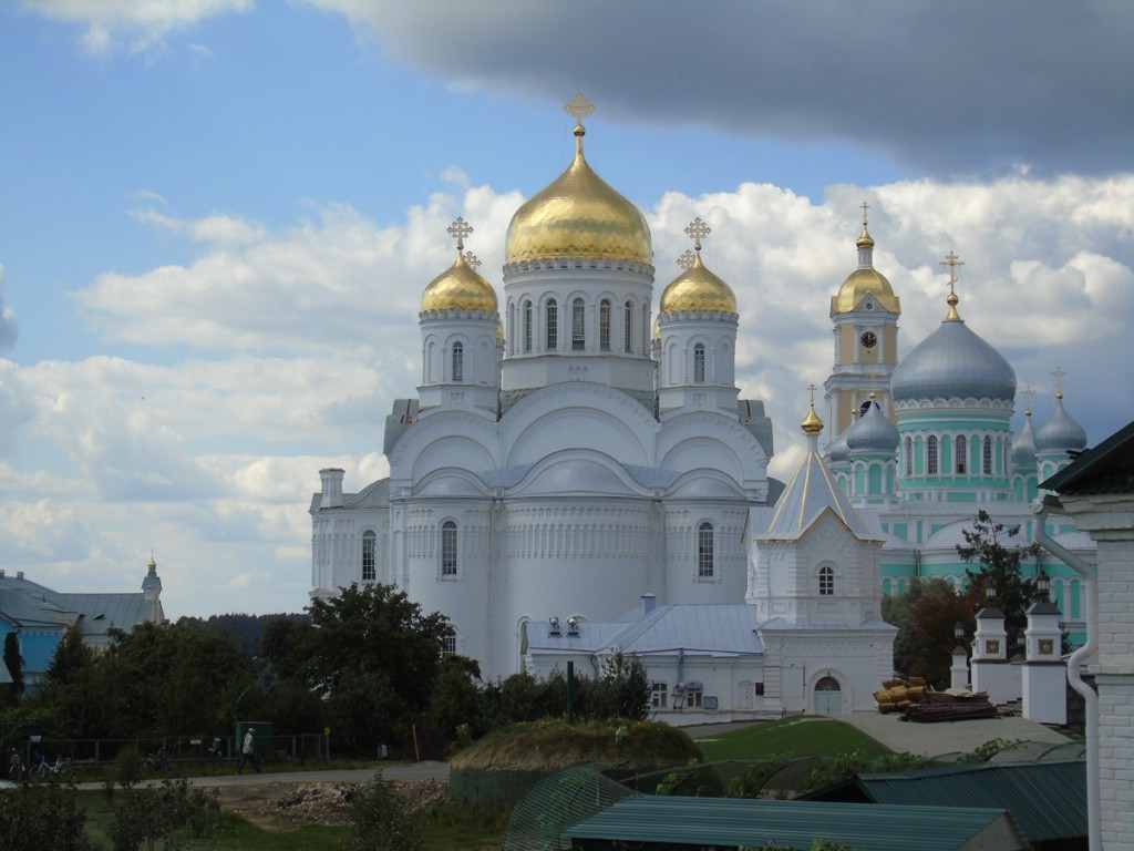 Дивеево. Серафимо-Дивеевский Троицкий монастырь. фасады