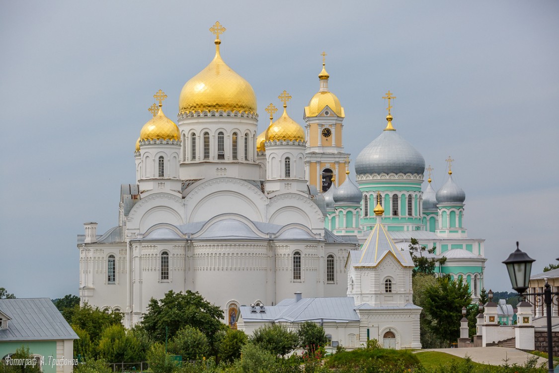Серафимо-Дивеевский Троицкий монастырь, Дивеево (Дивеевский район, Нижегородская область). фасады