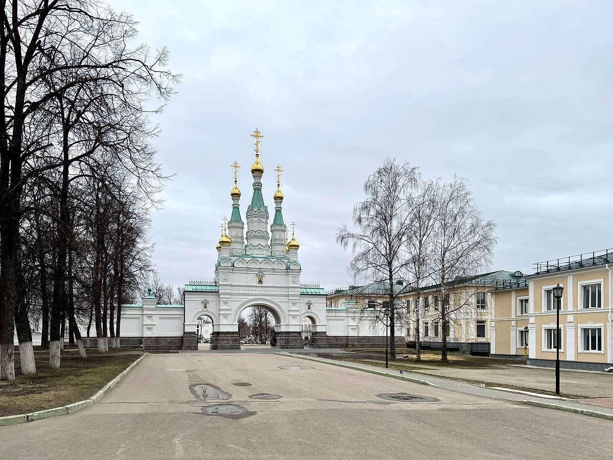 Саровские ворота, дополнительная информация. Серафимо-Дивеевский Троицкий монастырь, Дивеево (Дивеевский район, Нижегородская область)