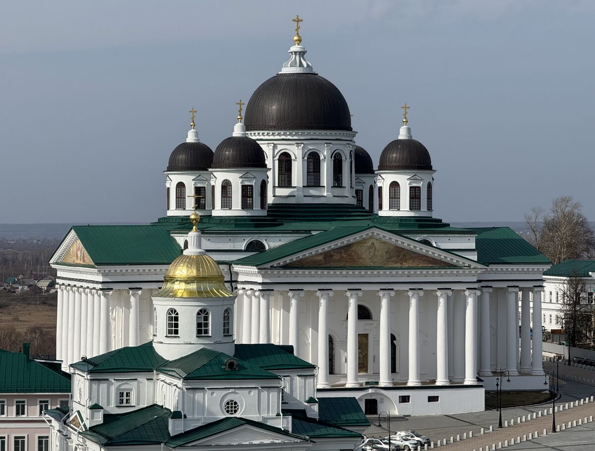 Кафедральный собор Воскресения Христова, Арзамас (Арзамасский район и г. Арзамас, Нижегородская область). фасады, Вид с колокольни Благовещенского собора