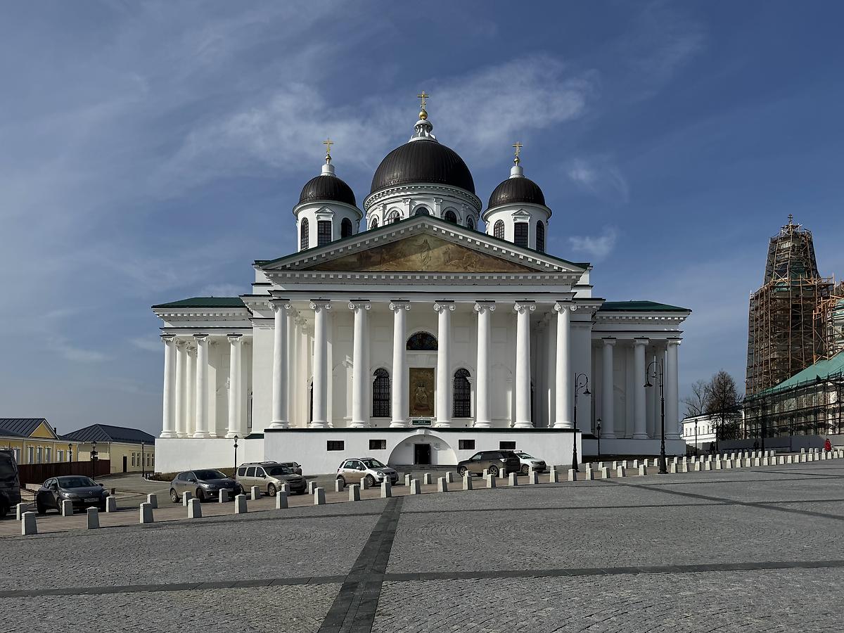 Вид с запада, фасады. Кафедральный собор Воскресения Христова, Арзамас (Арзамасский район и г. Арзамас, Нижегородская область)