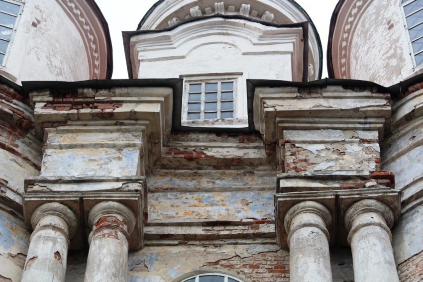 Церковь Космы и Дамиана, Калуга (Калуга, город, Калужская область). архитектурные детали, Фрагмент архитектуры северного фасада
