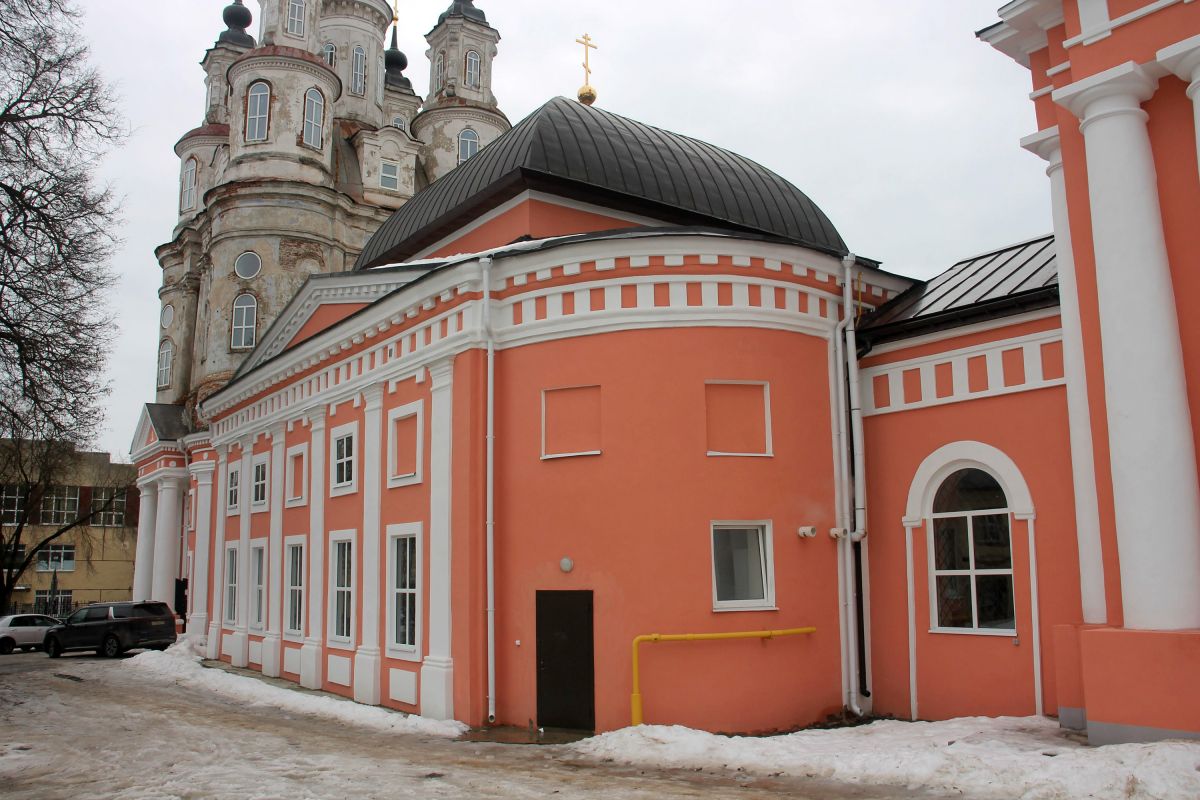 Калуга. Церковь Космы и Дамиана. архитектурные детали