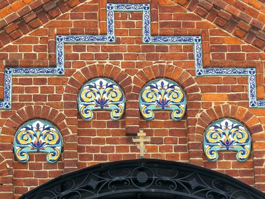 Козлово. Церковь Тихвинской иконы Божией Матери. архитектурные детали, Фрагмент северного фасада