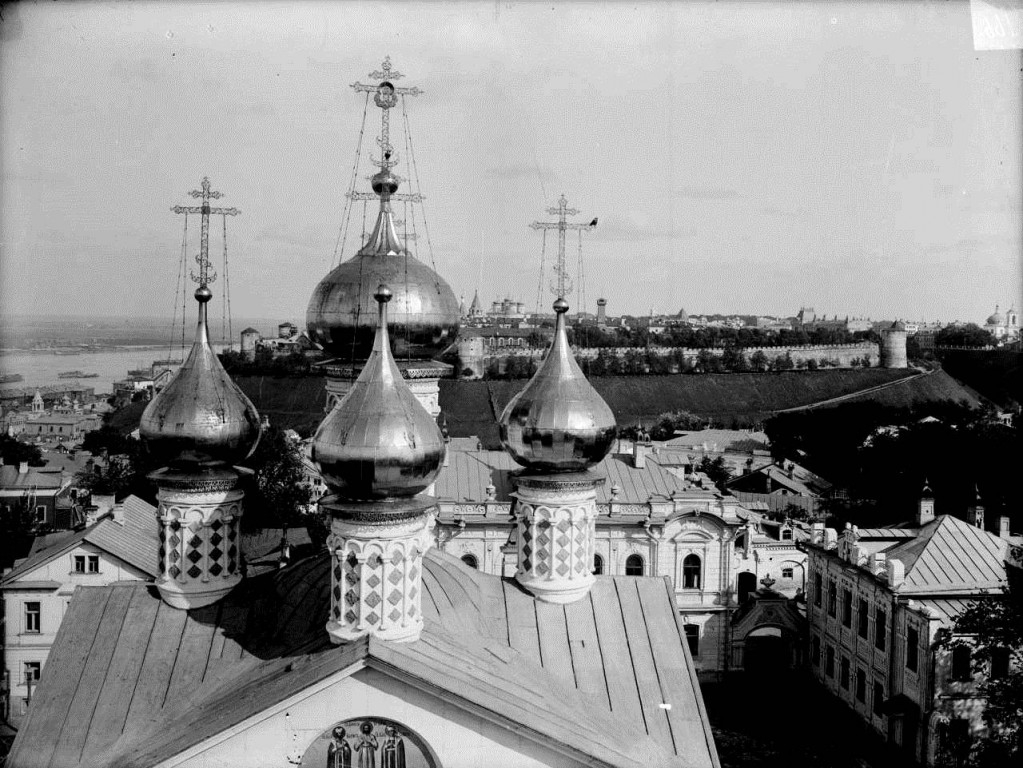 Нижегородский район. Церковь Успения Пресвятой Богородицы на Ильинской горе. архивная фотография, Фото с сайта http://www.skyscrapercity.com