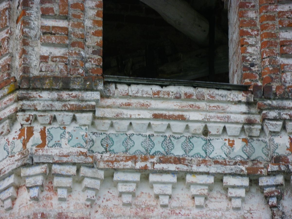 Изразцы, архитектурные детали. Церковь Николая Чудотворца, Суздаль (Суздальский район, Владимирская область)