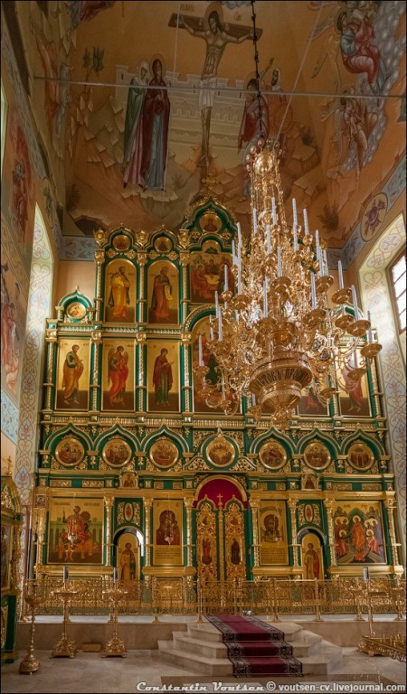 Церковь Воскресения Христова, Плёс (Приволжский район, Ивановская область). интерьер и убранство, Иконостас и свод