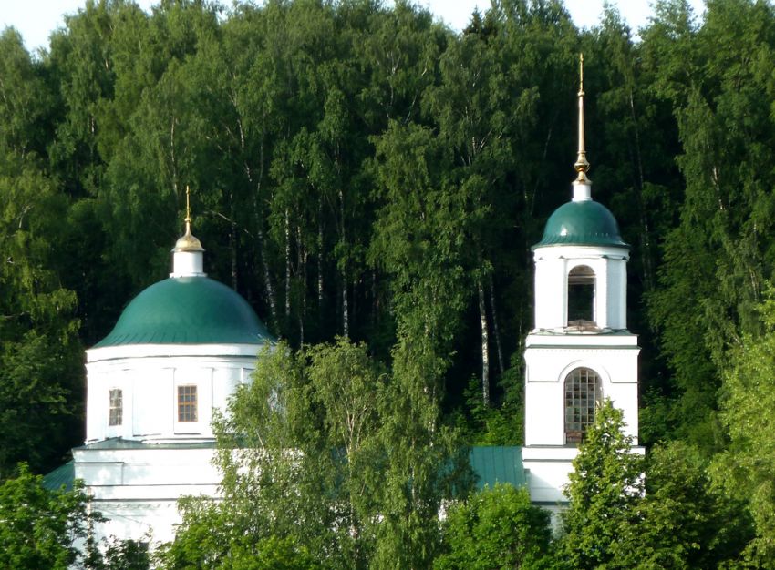 Плёс. Церковь Спаса Преображения. фасады, Вид на церковь с Волги