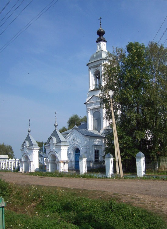 Толпыгино. Церковь Воскресения Словущего. фасады