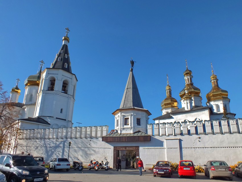 Тюмень. Троицкий монастырь. фасады