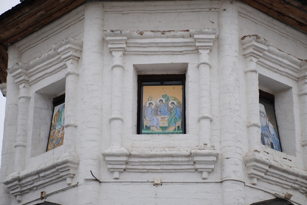 Тюмень. Троицкий монастырь. дополнительная информация, Надвратная икона.