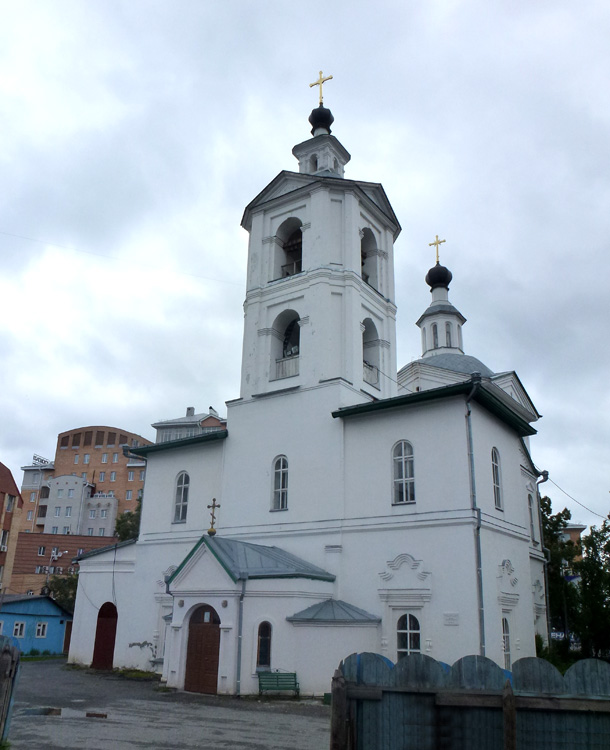 Тюмень. Церковь Михаила Архангела. фасады