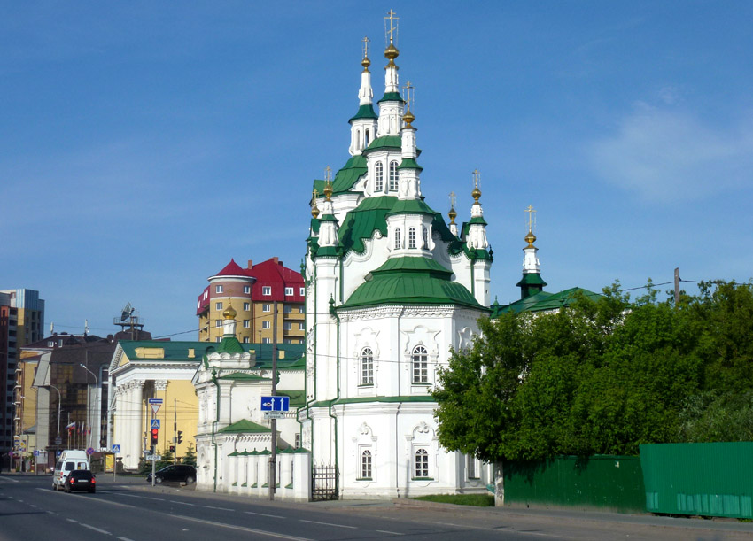 Тюмень. Церковь Спаса Нерукотворного Образа. фасады