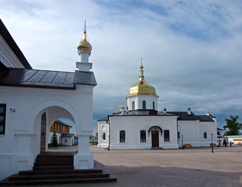 Абалакский Знаменский монастырь, Абалак (Тобольский район и г. Тобольск, Тюменская область). фасады