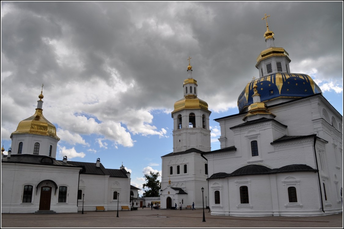 Абалак. Абалакский Знаменский монастырь. фасады