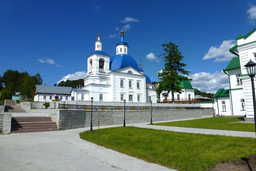 Иоанно-Введенский Междугорский монастырь, Прииртышский (Тобольский район и г. Тобольск, Тюменская область). фасады
