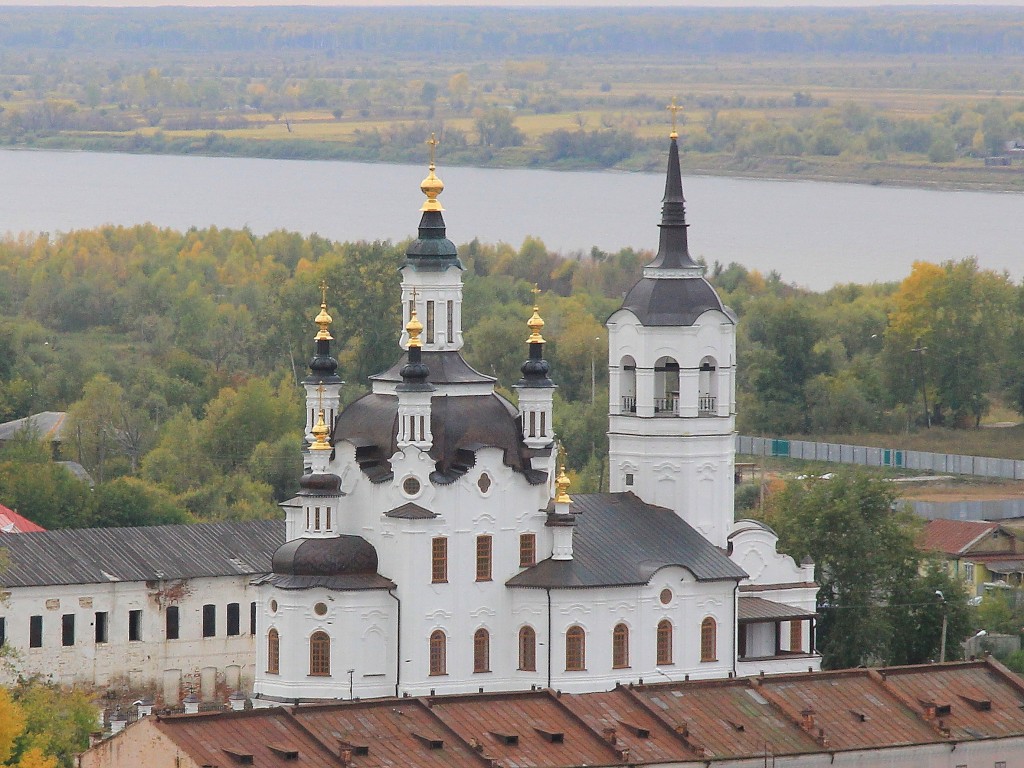 Тобольск. Церковь Захарии и Елисаветы. общий вид в ландшафте
