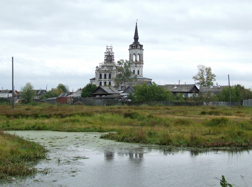 Церковь Воздвижения Креста Господня, Тобольск (Тобольский район и г. Тобольск, Тюменская область). общий вид в ландшафте