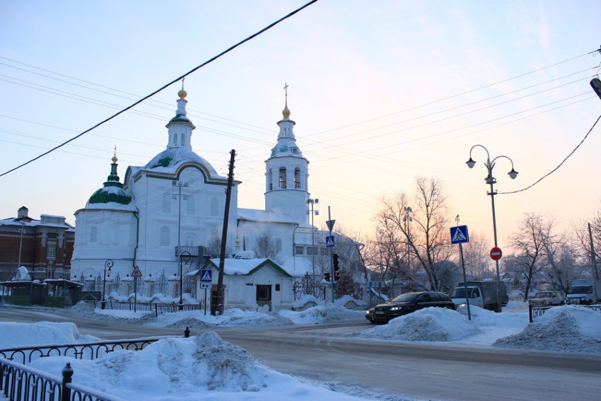 Тобольск. Церковь Михаила Архангела. общий вид в ландшафте