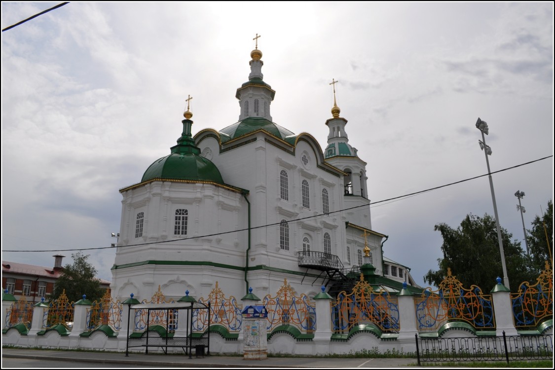 Тобольск. Церковь Михаила Архангела. фасады