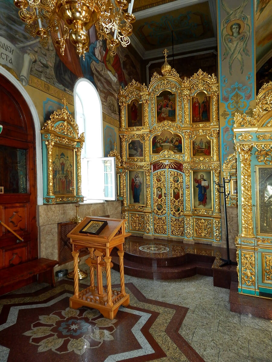 Церковь Воздвижения Креста Господня, Кисловодск (Кисловодск, город, Ставропольский край). интерьер и убранство